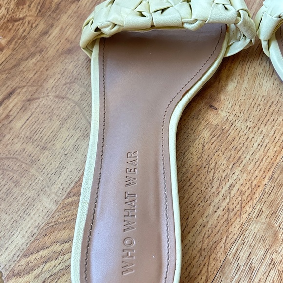 who what wear Women’s Slip On Sandals Light Yellow  Woven Strap Design Size 7.5 - Picture 8 of 11